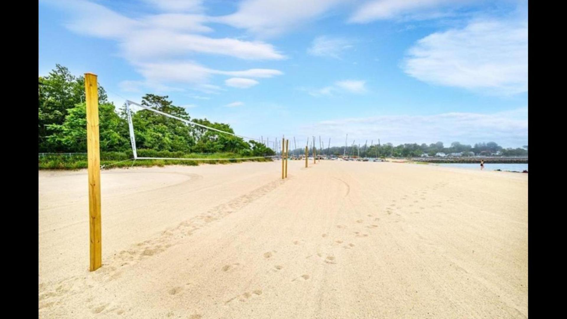 Black Rock Home - 4 Bed - Jacuzzi Bath - Beach Bridgeport Buitenkant foto